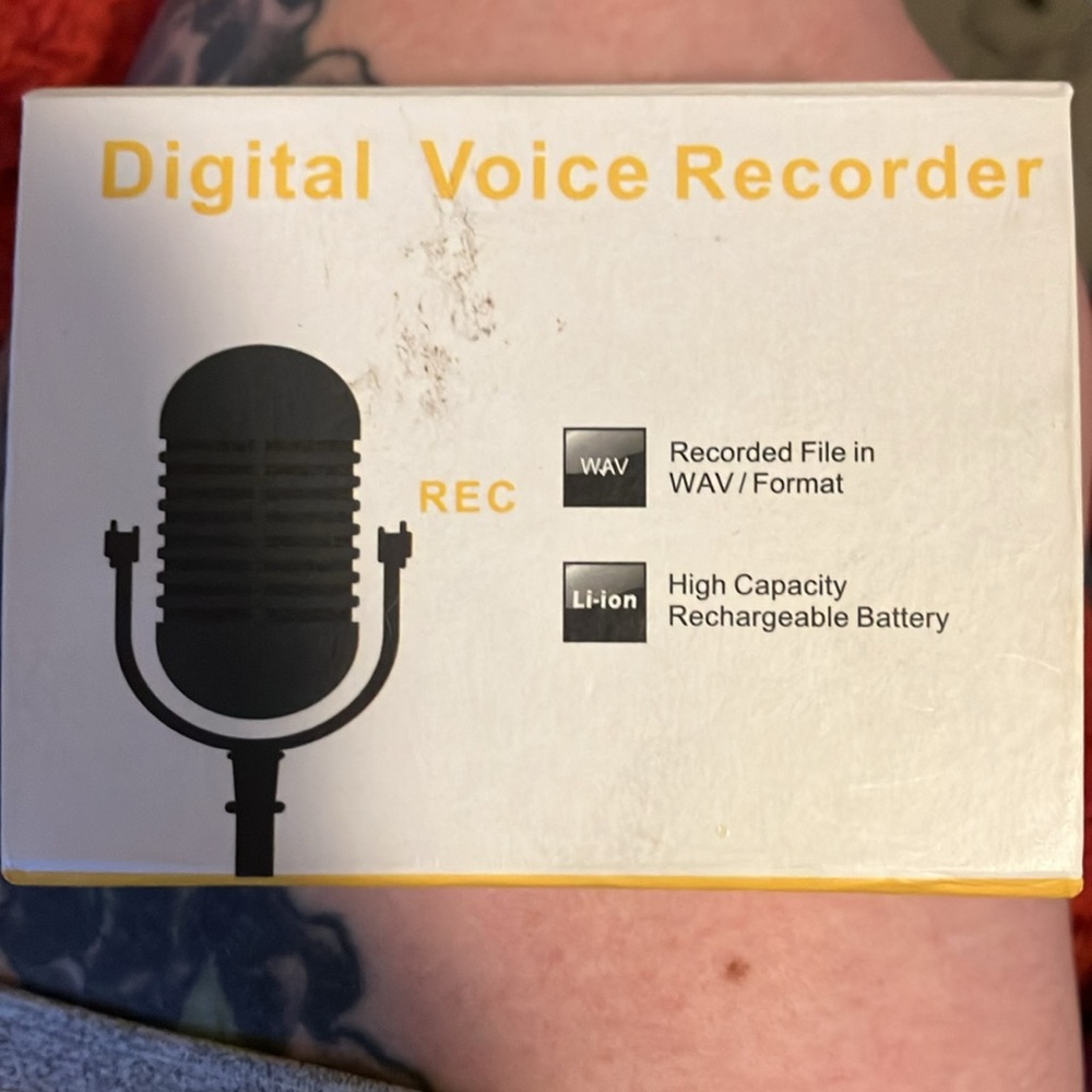 Digital Voice Recorder with Rechargeable Battery